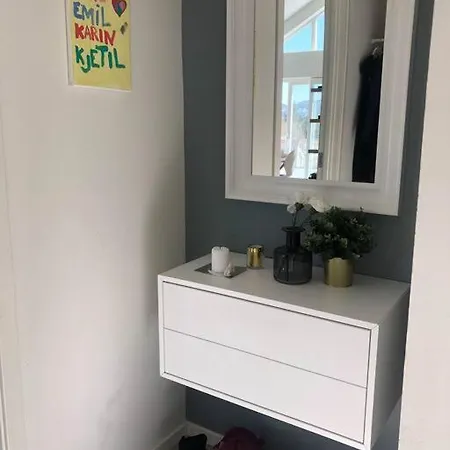 Sommerhus I Vakre Asenfjord. Brygge, Turmuligheter Casa de Férias *