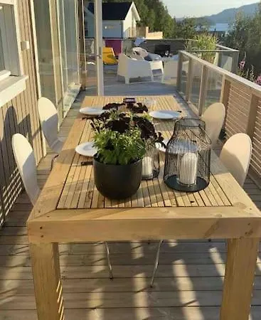 Sommerhus I Vakre Asenfjord. Brygge, Turmuligheter Semesterbostad Levanger