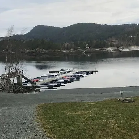 Sommerhus I Vakre Asenfjord. Brygge, Turmuligheter *